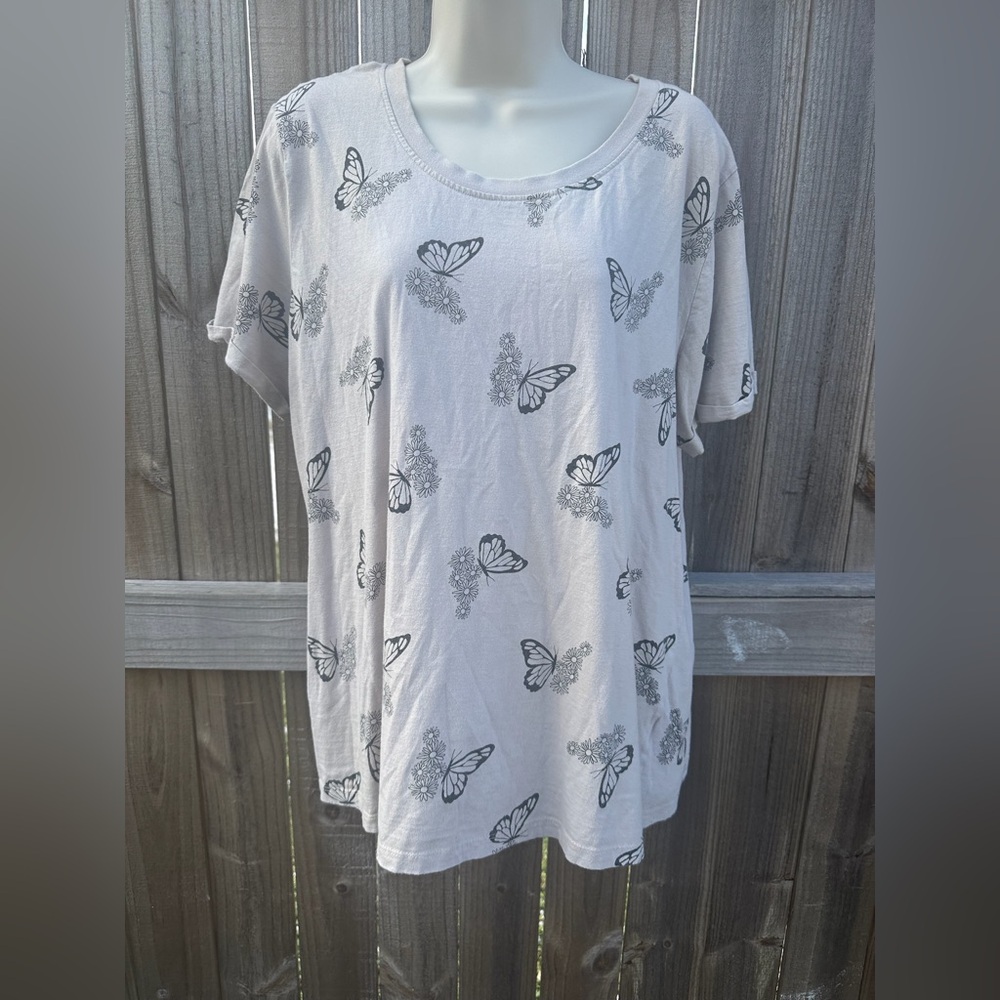 Pink brand cotton tee with butterfly print women’s size 1X